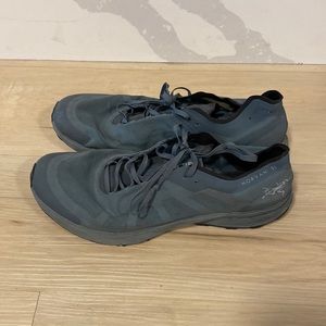 Arc’tery shoes (Norvan SL)